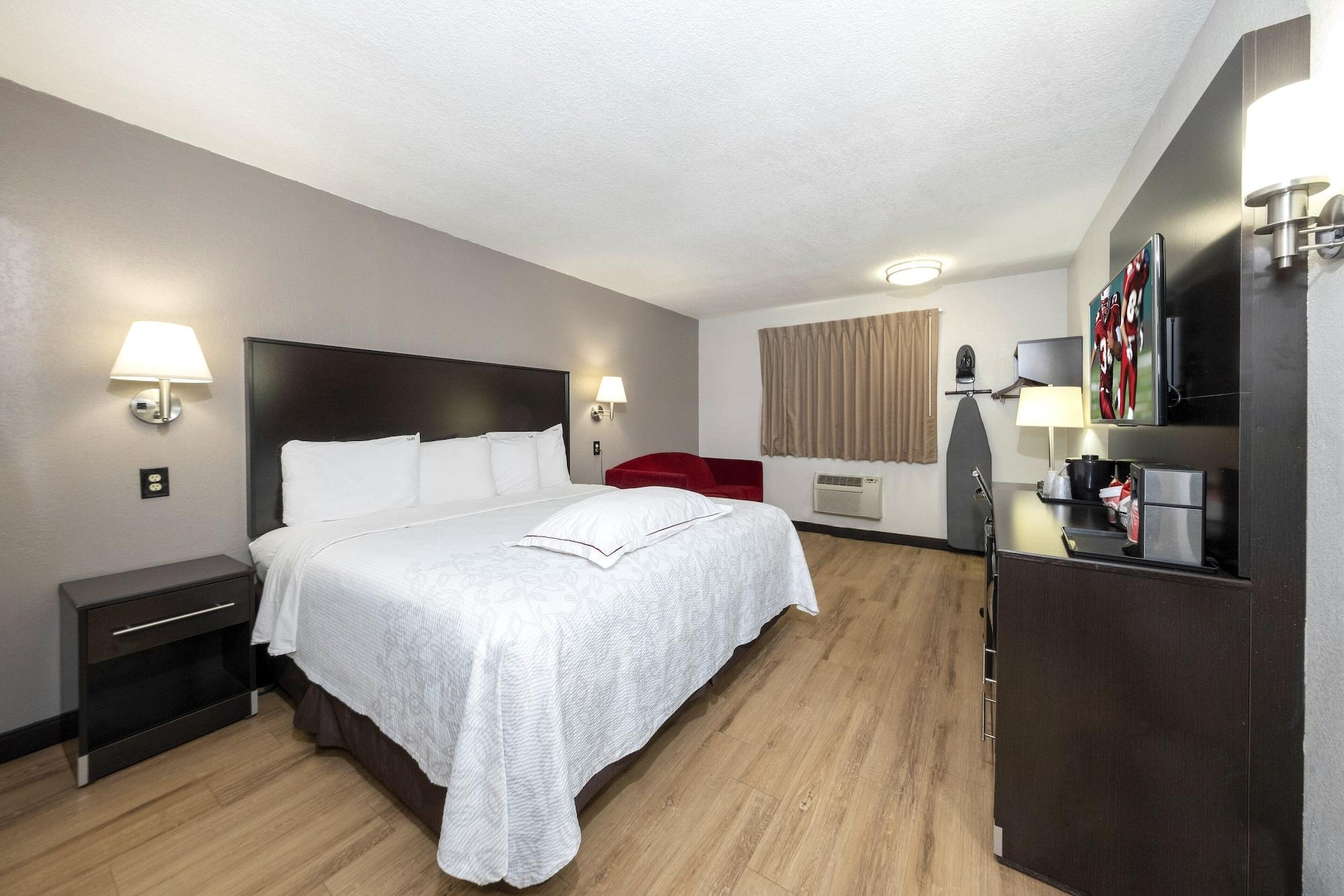 Red Roof Inn Plus+ Huntsville Exterior foto