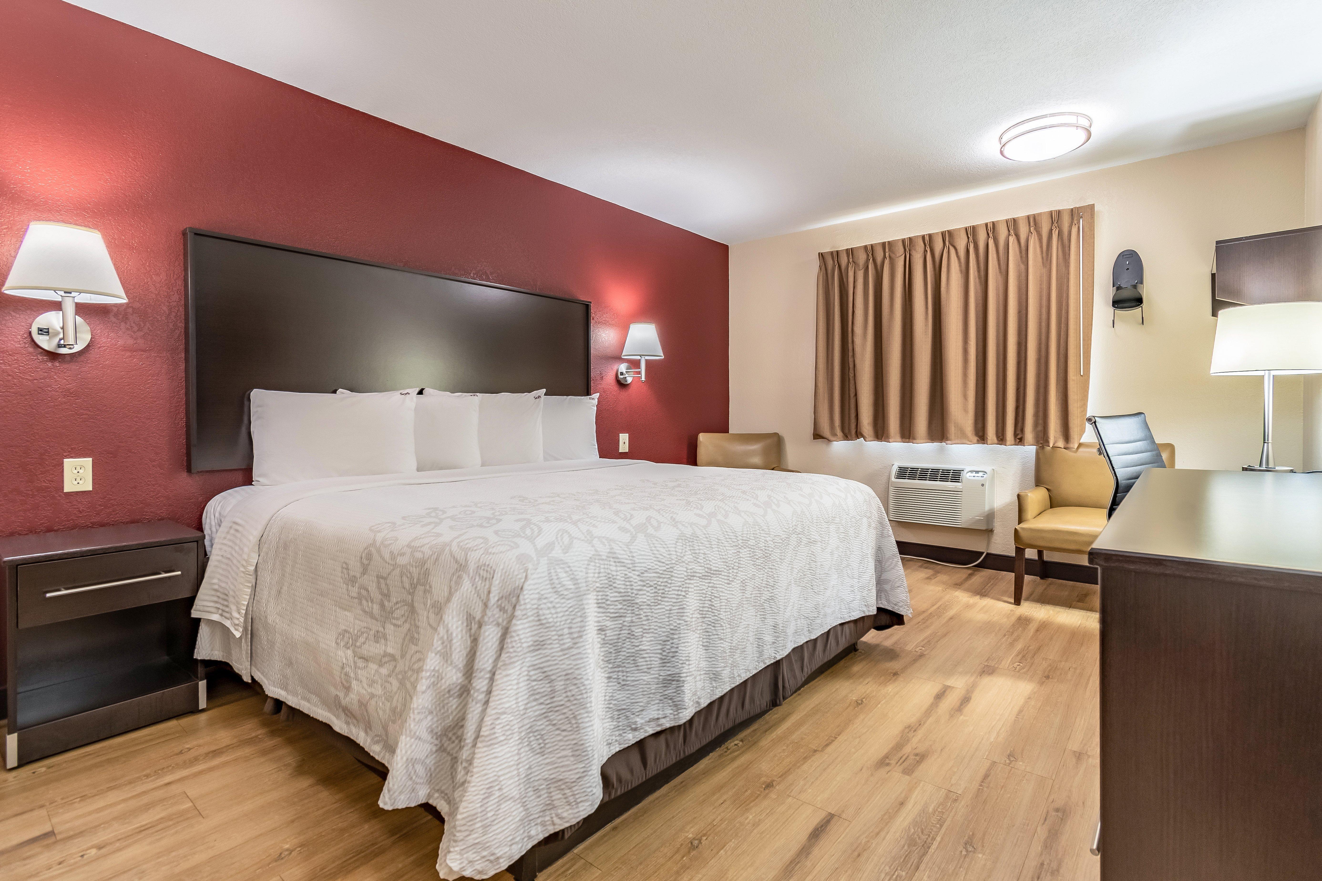 Red Roof Inn Plus+ Huntsville Exterior foto