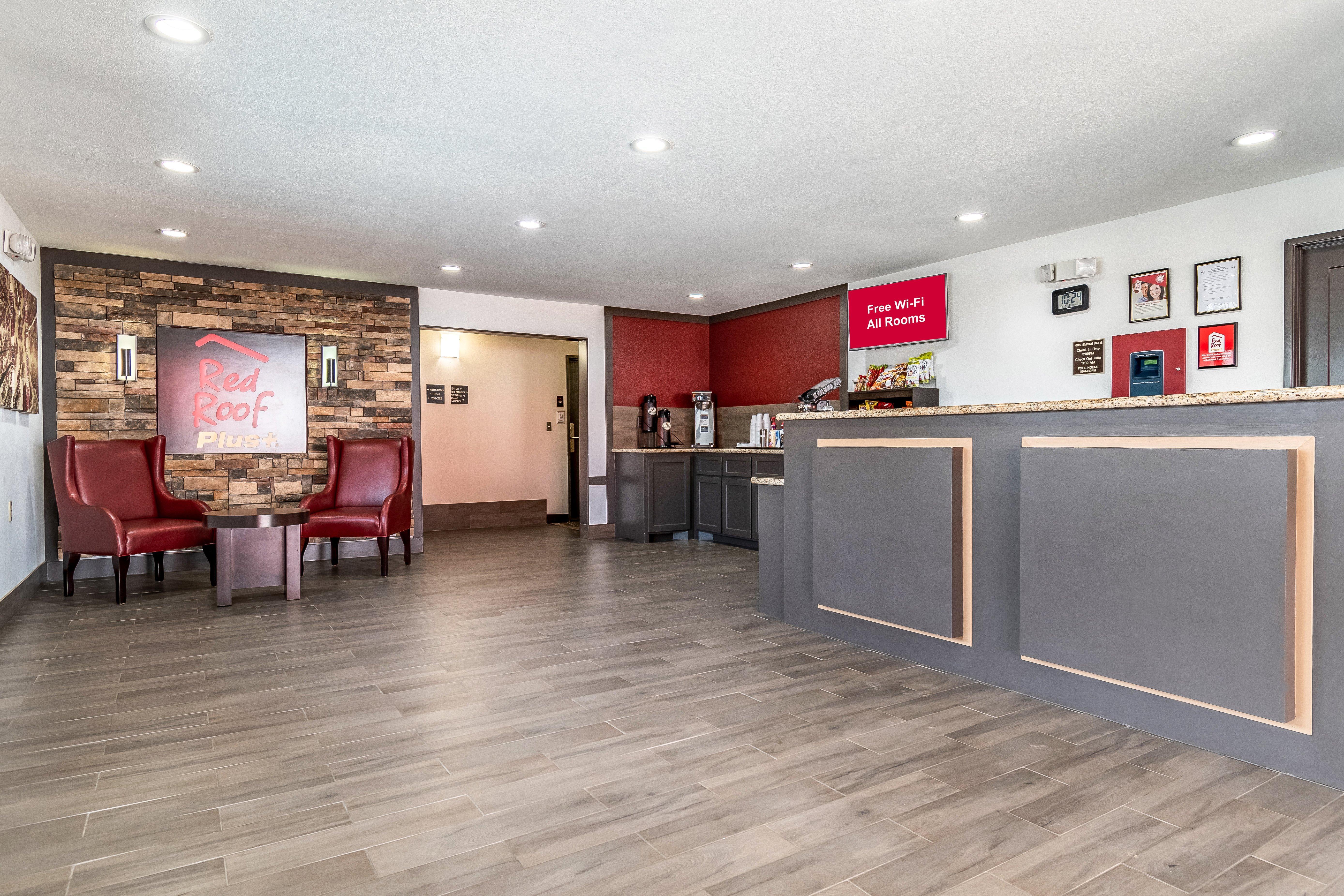 Red Roof Inn Plus+ Huntsville Exterior foto